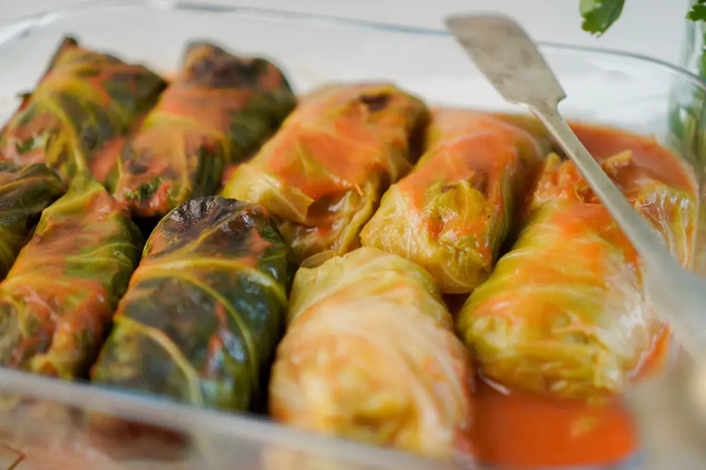 diabetic-friendly low carb cabbage rolls