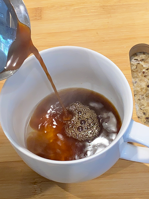 Sugar-free pump[kin spice latte recipe - pour in espresso