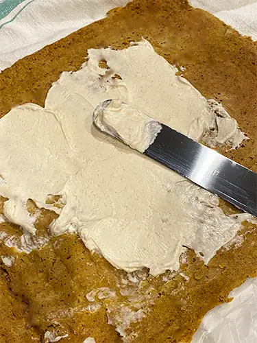 sugar-free pumpkin roll recipe - spread cream cheese
